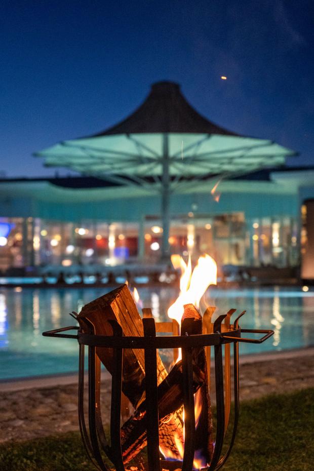 Therme Laa Hotel & SILENT Spa Pool&Wine