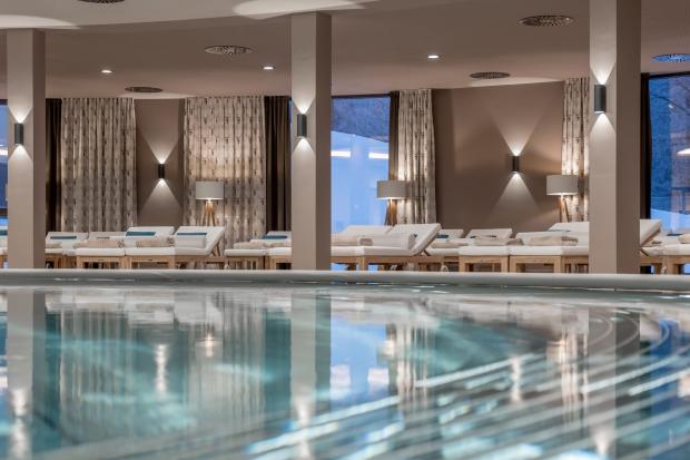 AQUA DOME Tirol Therme Längenfeld, Relax! Tagesurlaub Exklusivbereich