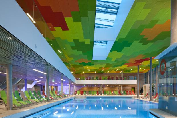 Indoor-Thermalbecken