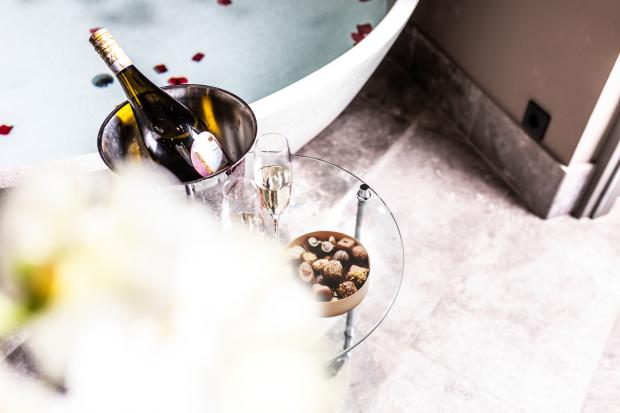 Silent Spa Suite