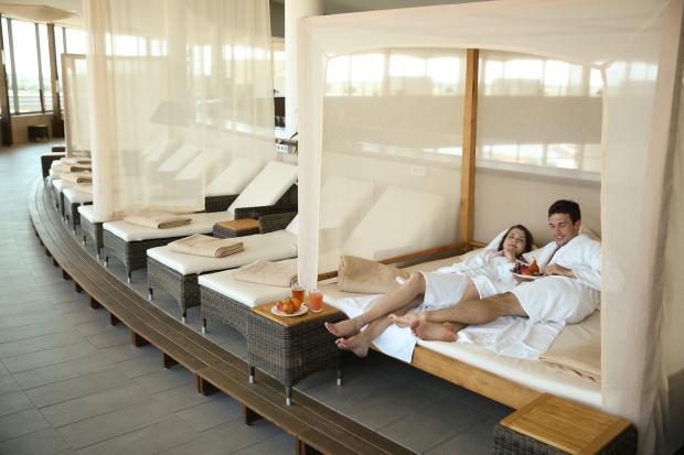 Relax! Tagesurlaub in der St. Martins Therme & Lodge